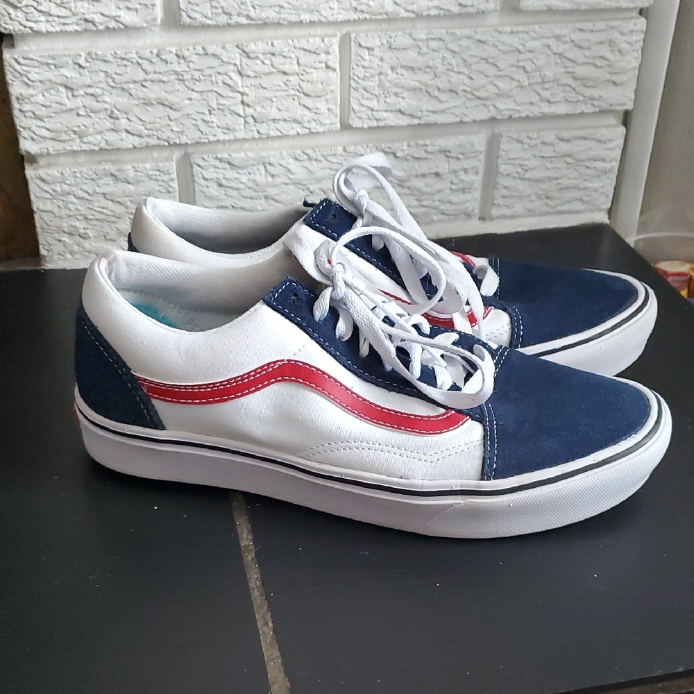 Vans Comfy cush Men's Old School Navy and White Sneakers with Red Accent Sz 8.5